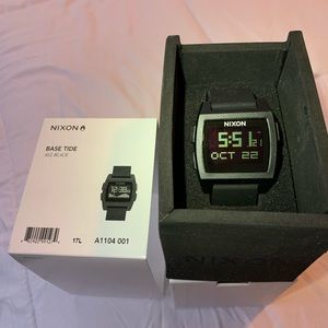 Nixon base tide watch